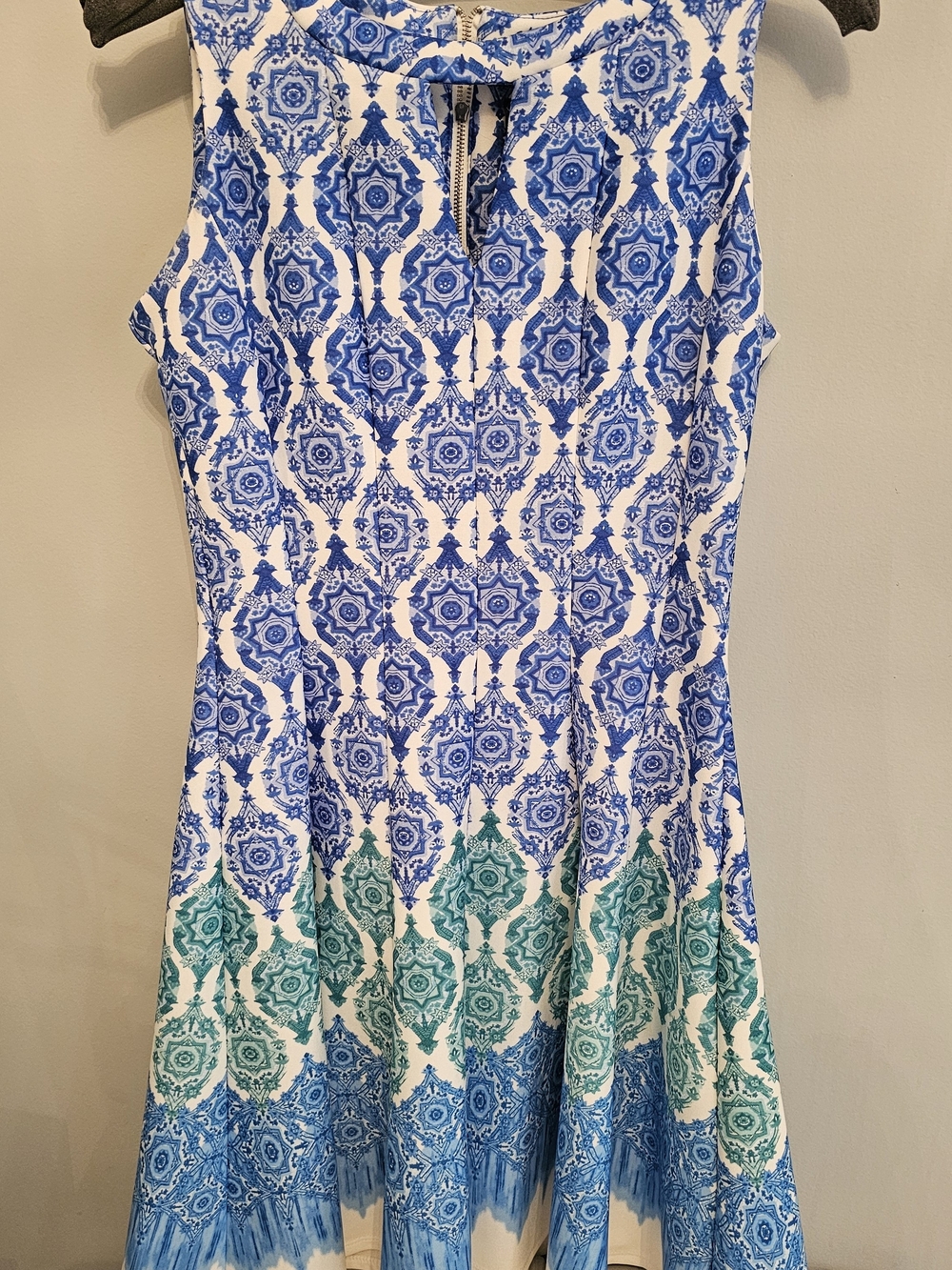 Gabby Skye Blue/Green in the day/Teal/White Printed Scuba Dress